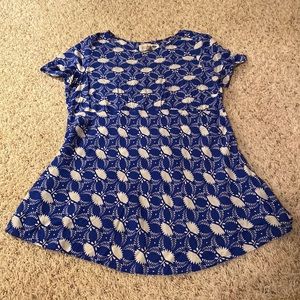Old navy maternity top